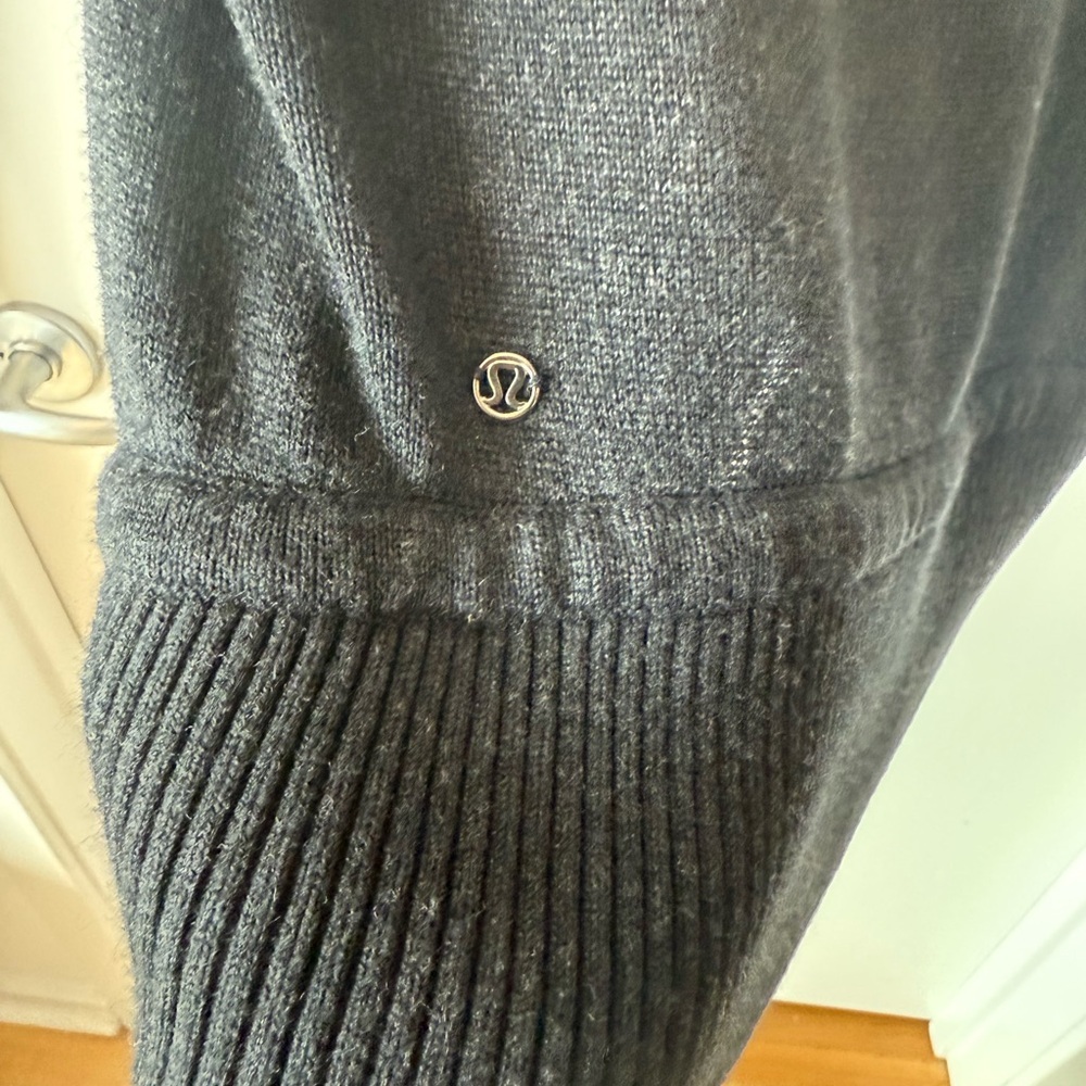 Lululemon Athletica Gray Cowl Neck Sweater with Adjustable Fit - Picture 3 of 5